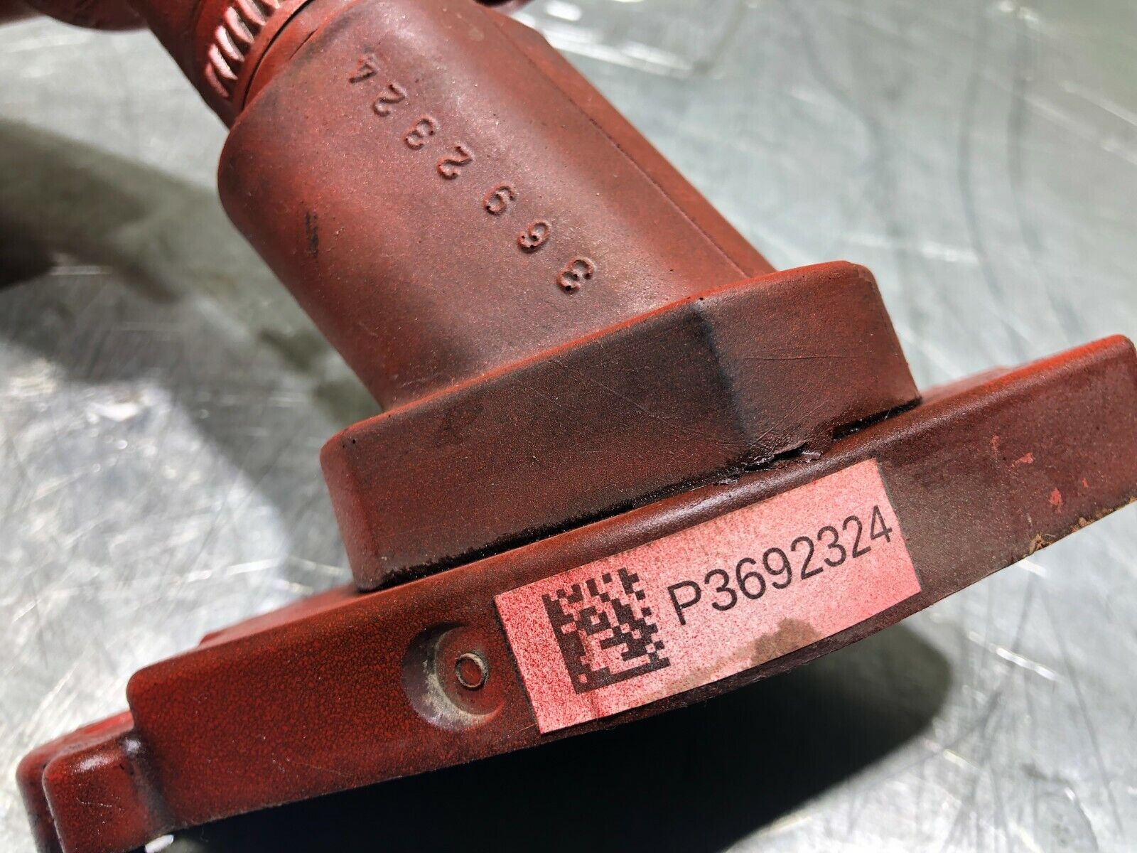 2020 Cummins X15 XPI BREATHER TUBE MOLDED HOSE ASSEMBLY 3695173 OEM ⋆