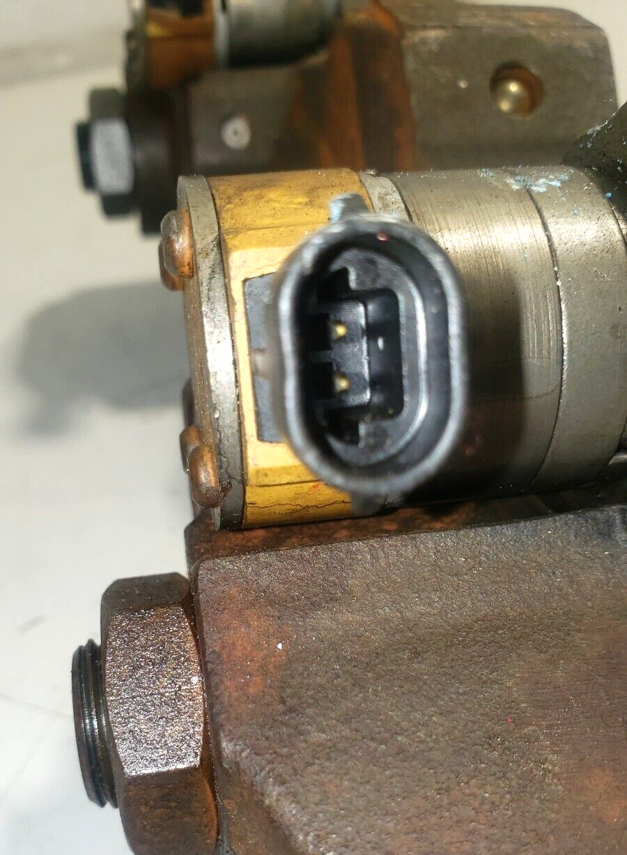 Cat C15 Jake Brake Solenoid Replacement Caterpillar 2290214 CAT C15 Jake Brake Actuator Solenoids OEM ⋆ Used