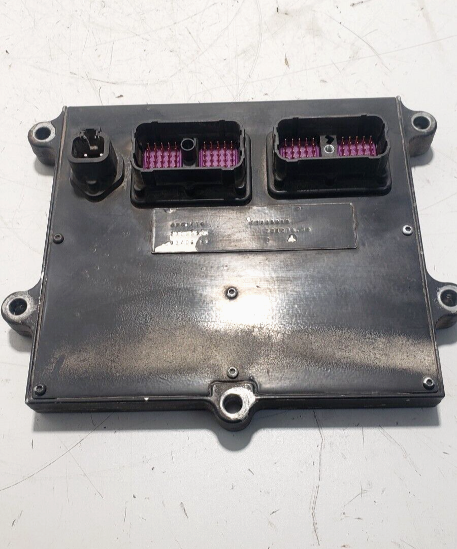 Cummins isb 6 7 oil filter housing 3970201 oem used diesel parts