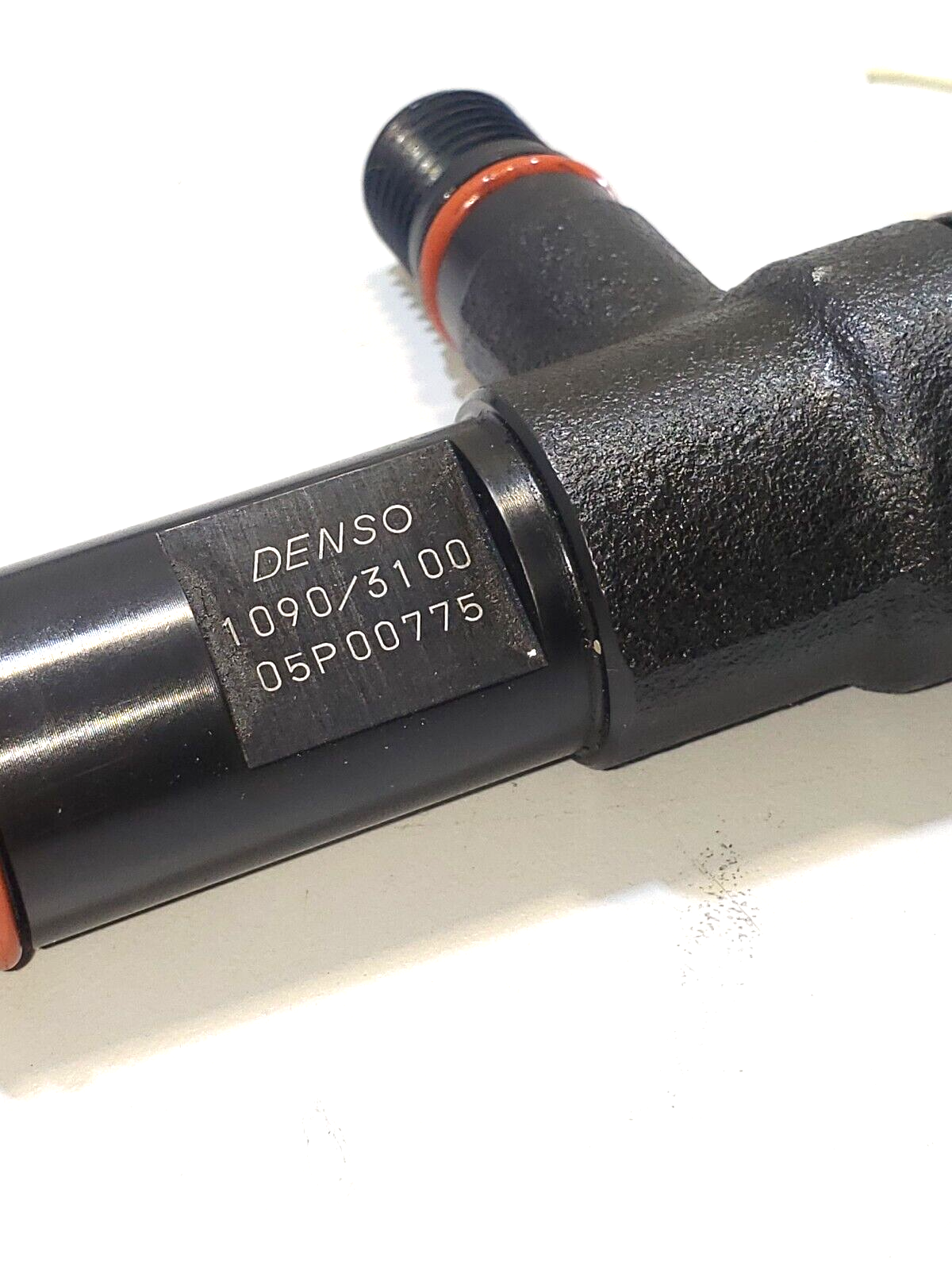 Denso Style Diesel Fuel Injector 095000-1090 1J500-3100 05P00775 w/ hold  downs ⋆ Used Diesel Parts
