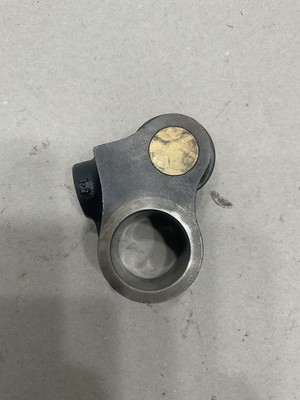 cummins m11 589 camshaft support