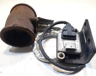 Cummins Exhaust Outlet Connection Tube W NOX Sensor 5262996 2894945 5263923 OEM