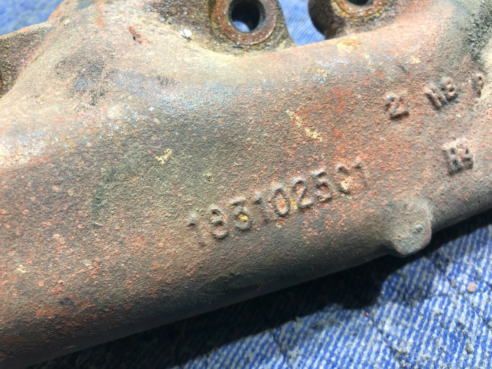 International 1831025C1 Ford 7.3 Exhaust Manifold OEM - Image 2