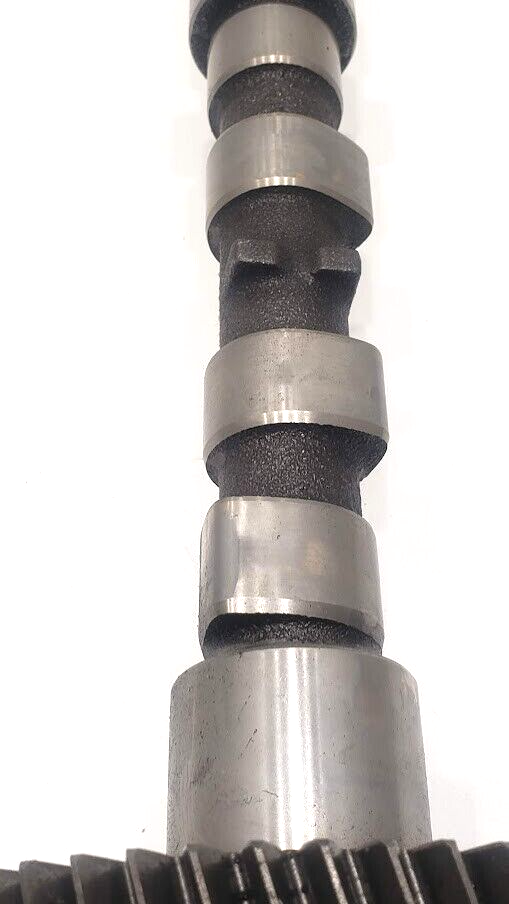 John Deere 6068 6.8 Camshaft R518861 With Gear R516237 OEM - Image 2