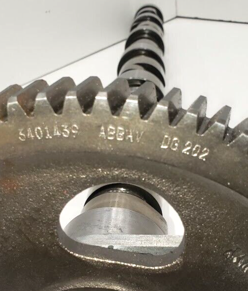 Cummins M11 ISM11 Camshaft 4059893 With Gear 3401439 OEM - Image 6
