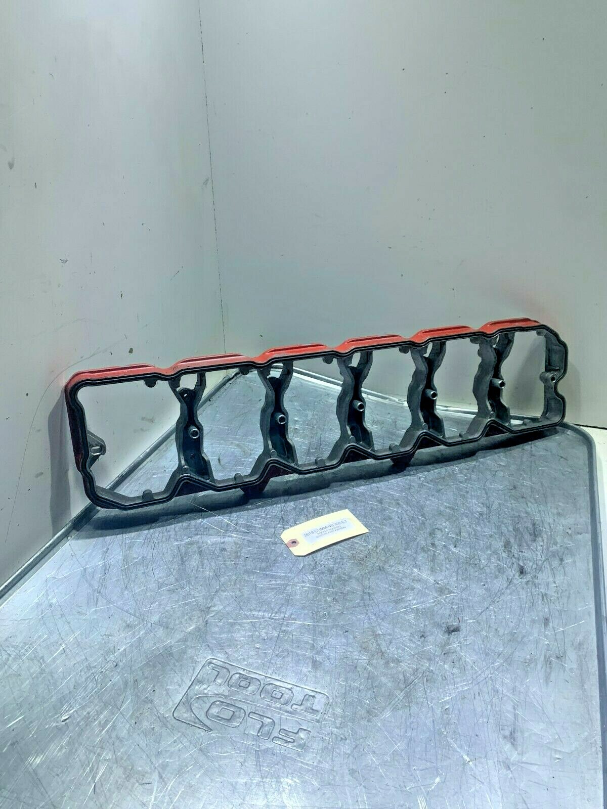 Cummins ISB 6.7 Valve Cover Rocker Housing 3975944 OEM - Image 4