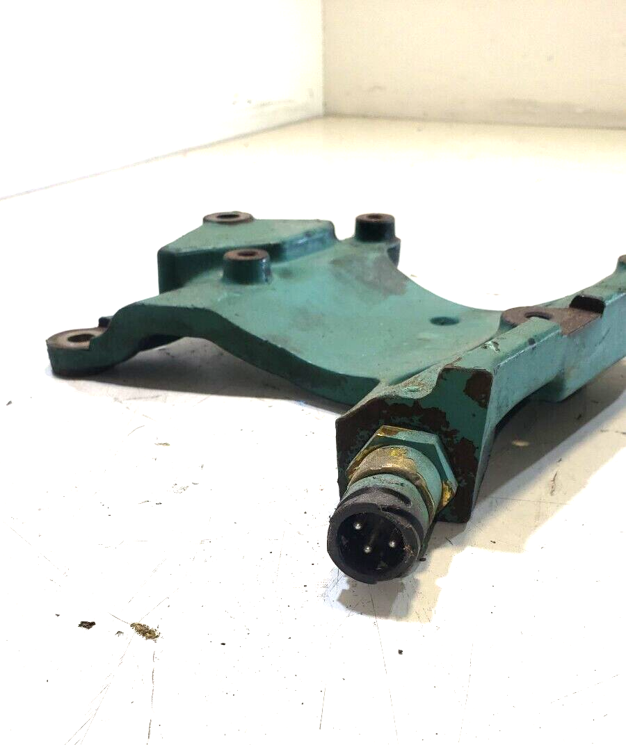 Volvo D16 20732708 Air Conditioning Mounting Bracket OEM - Image 2