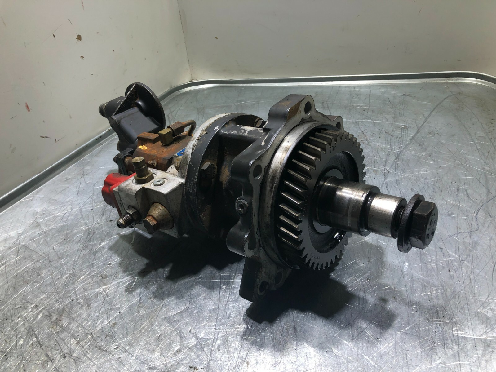 Cummins M11 ISM 11 Fuel Pump 3090942 OEM - Image 2