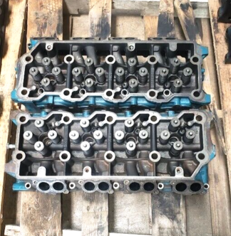 Ford International 1843080C1 Navistar VT365 6.0 Cylinder Head Set