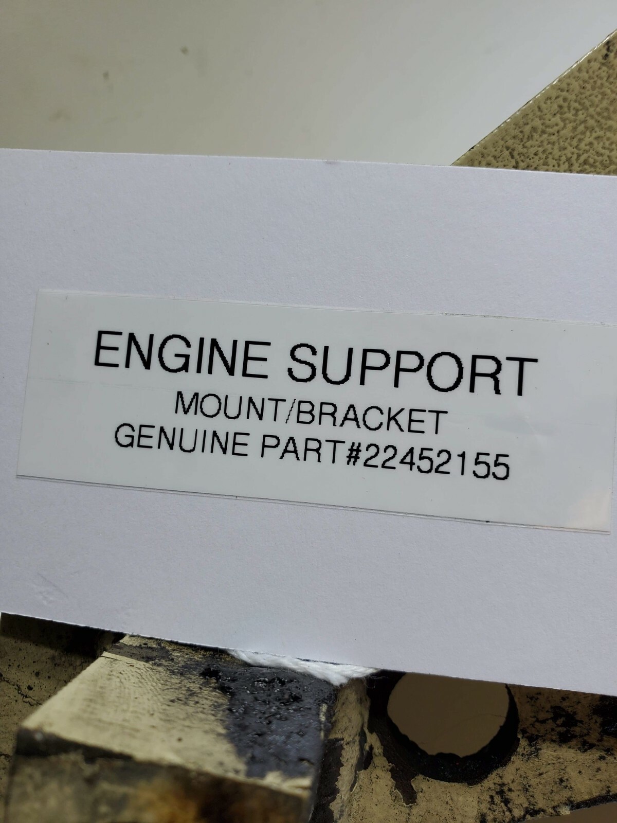 Detroit Diesel Front Engine Support Mount 22452155 OEM - Image 3