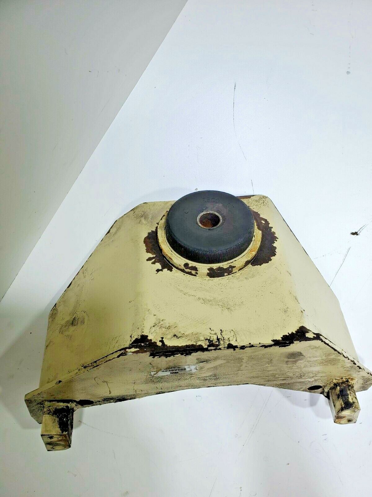 Detroit Diesel Front Engine Support Mount 22452155 OEM - Image 7