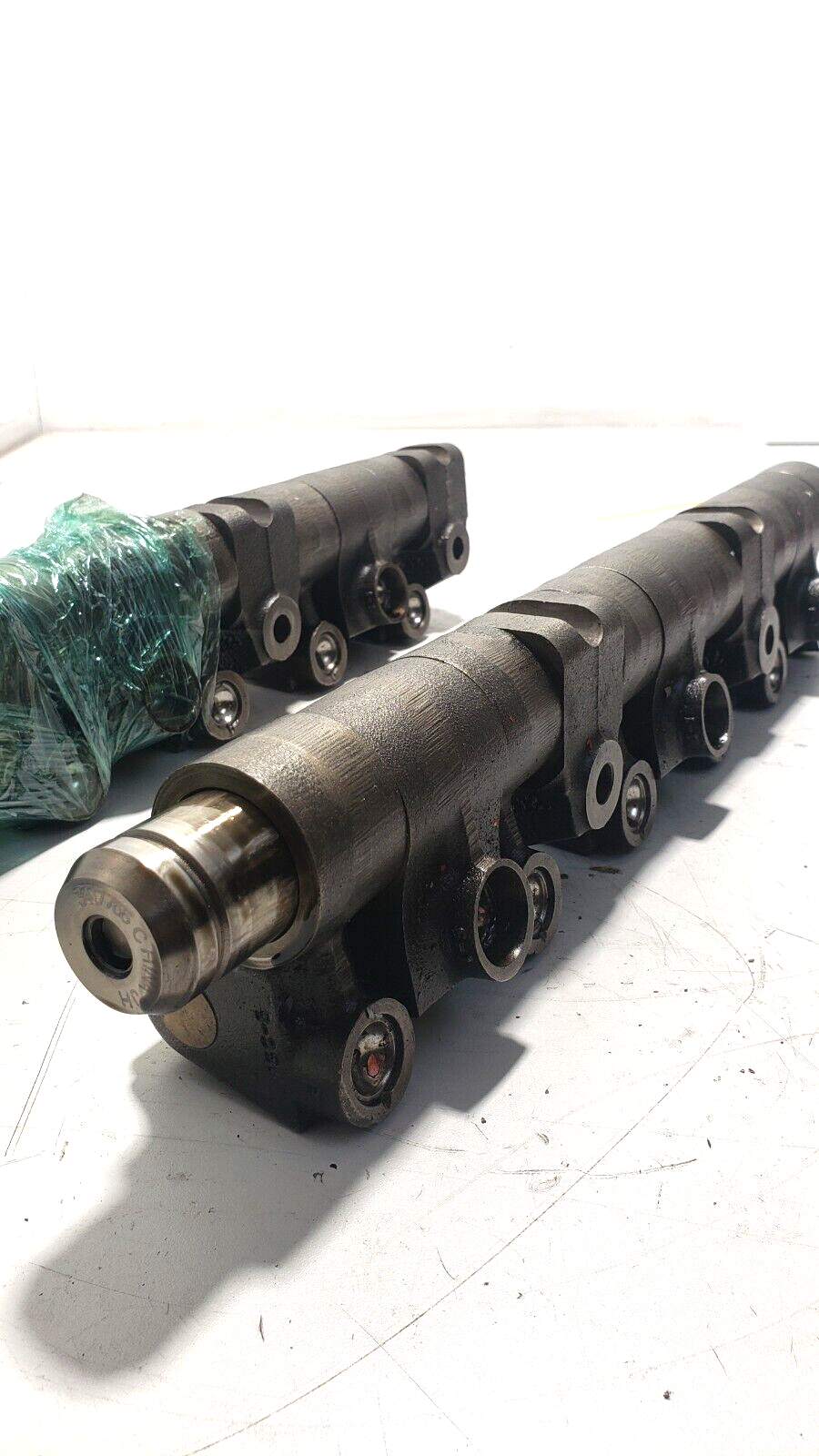 Cummins 3821160 ISM11 Camshaft Followers Assembly OEM - Image 2