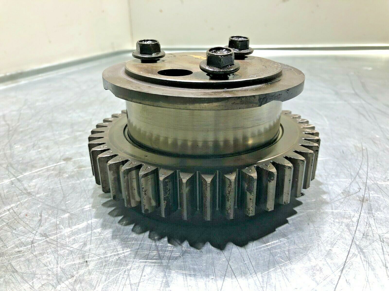 Cummins 3686778 Idler Gear ISX15 CM2250 2350 With Hub And Bolts Assembly OEM - Image 4