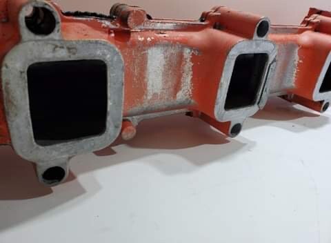 SCANIA Diesel Engine Intake Manifold 136878 OEM - Image 9