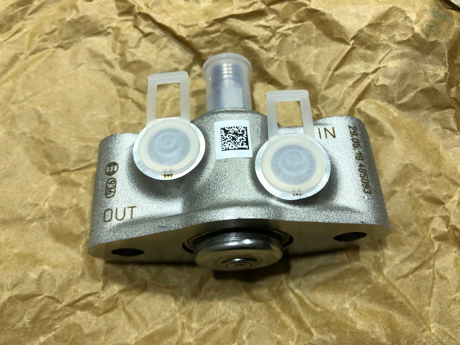 Bosch John Deere Injector Unit RE556831 OEM - Image 2