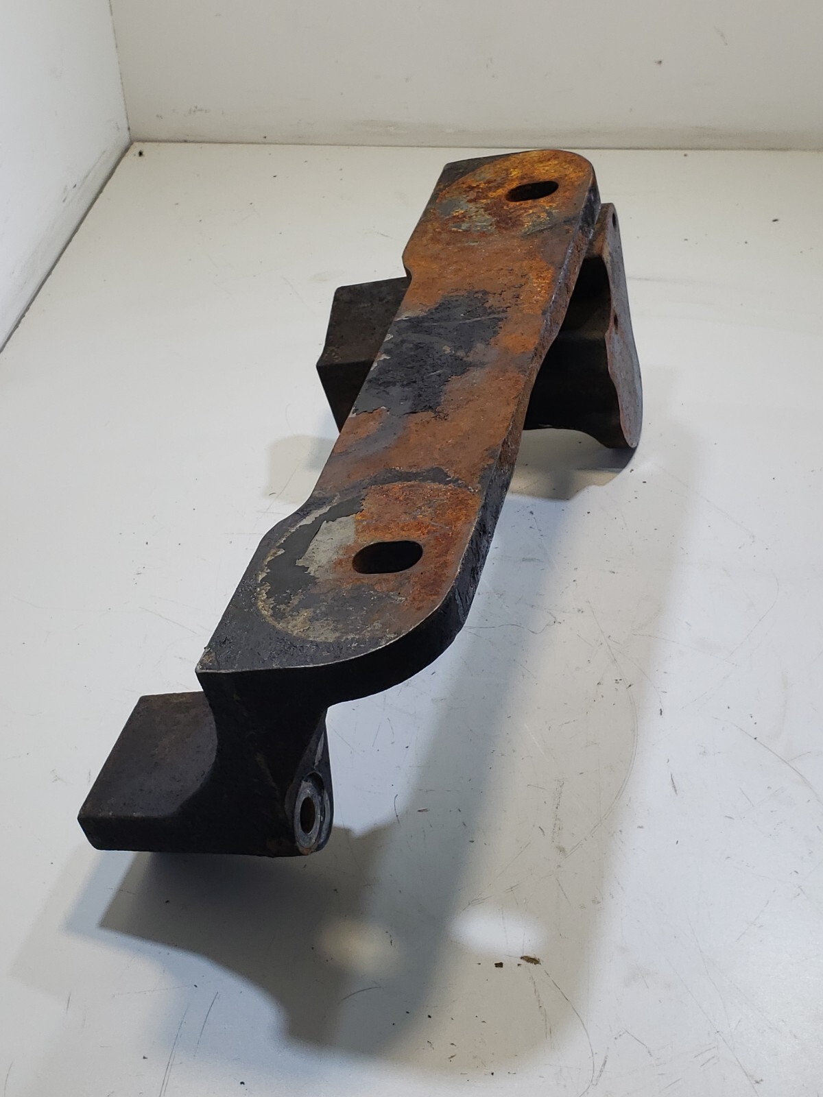 Cummins 3103508 ISX QSX 15 Front Engine Support OEM - Image 2
