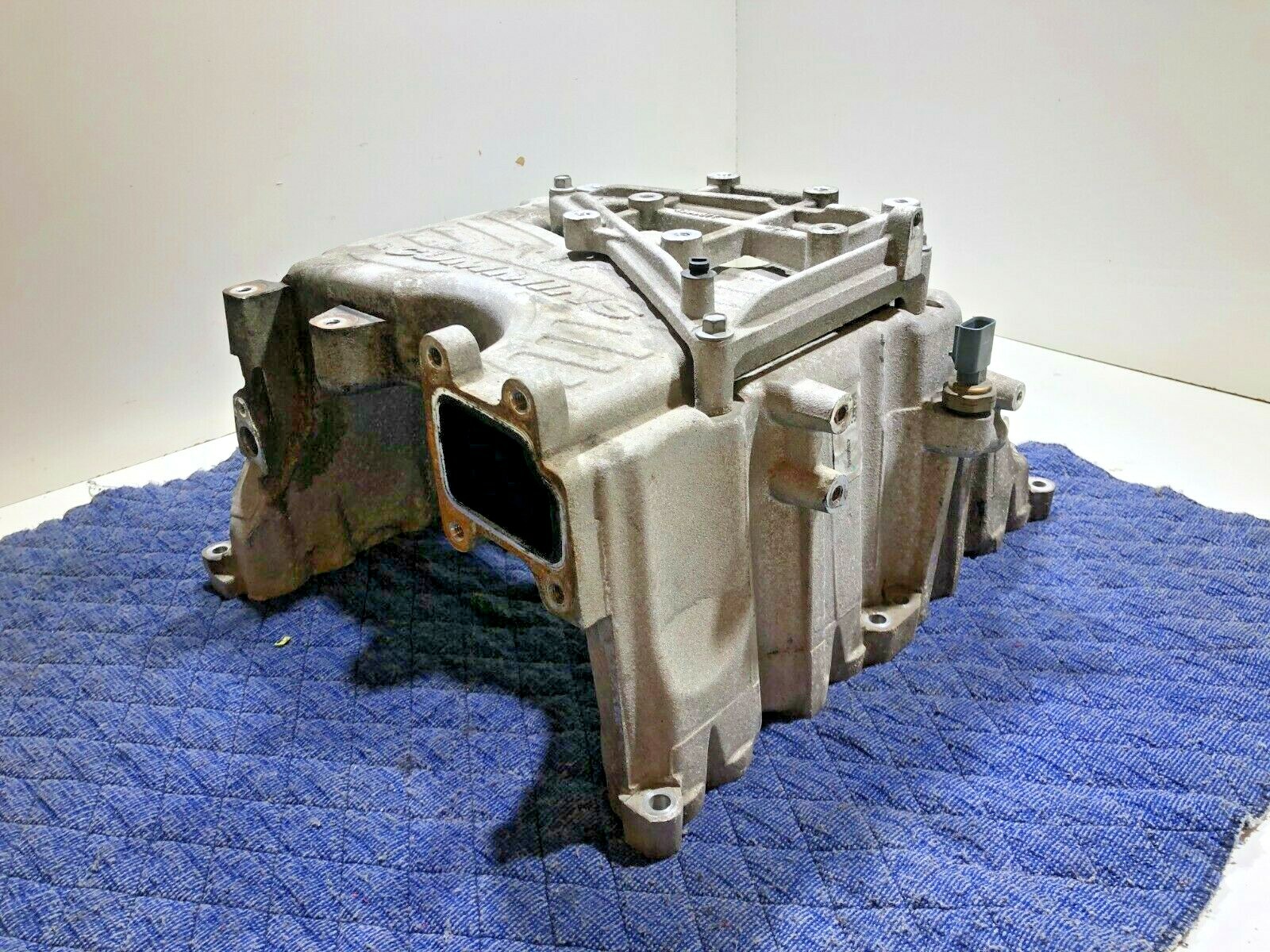 Cummins ISV 5.0 AIR INTAKE MANIFOLD Assembly 4360046 OEM - Image 2
