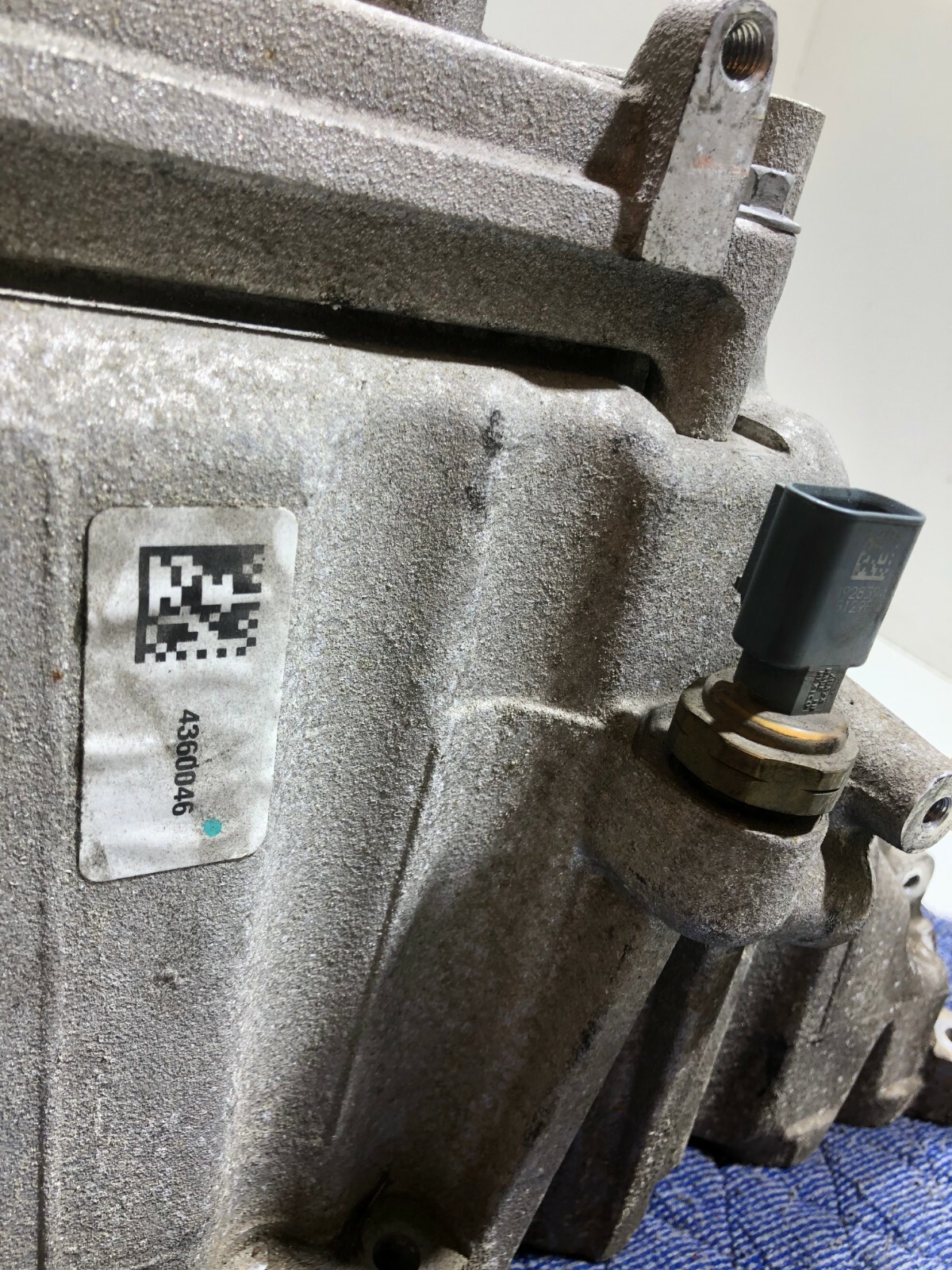 Cummins ISV 5.0 AIR INTAKE MANIFOLD Assembly 4360046 OEM - Image 5