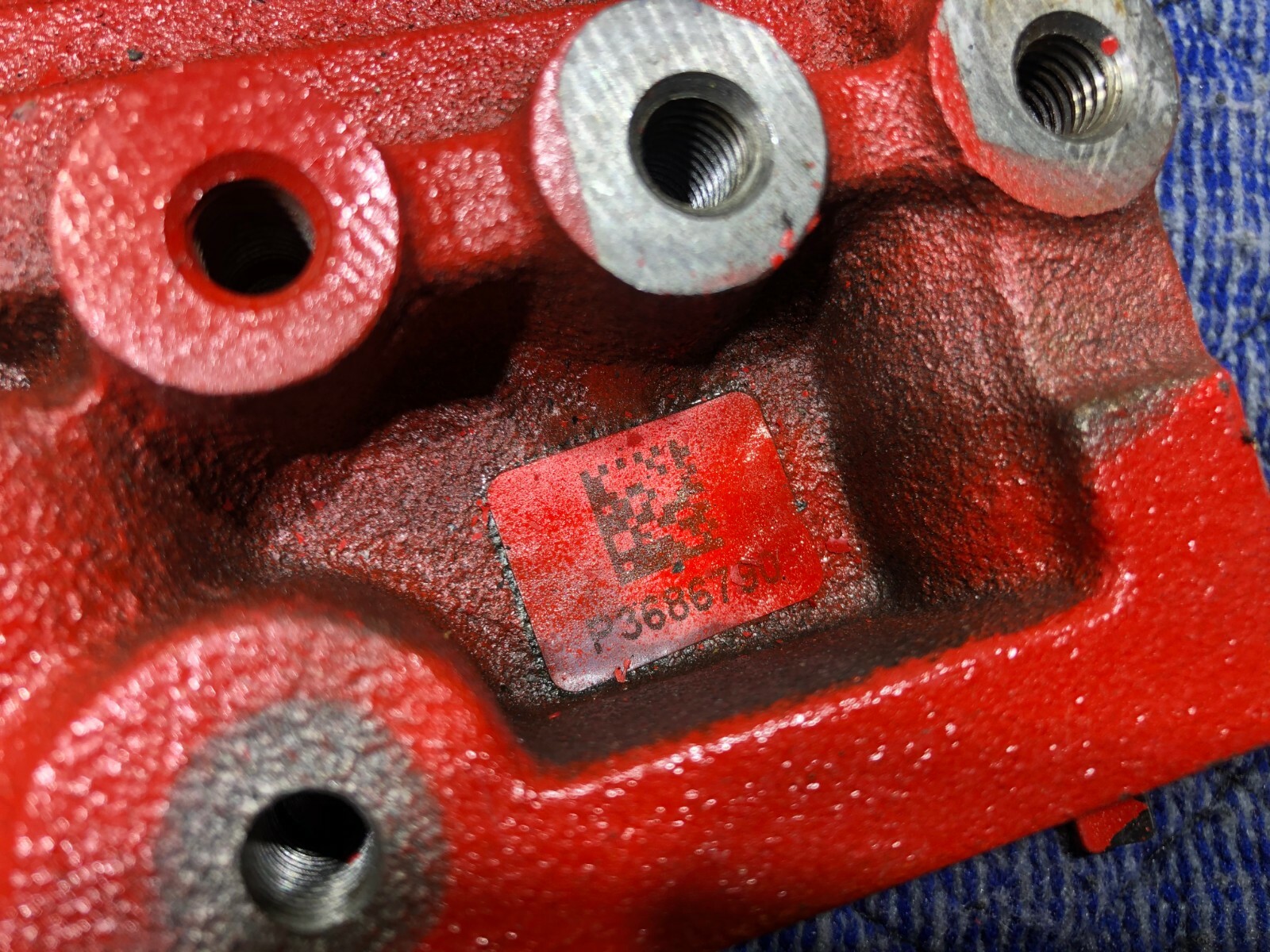 Cummins ISX15 X15 XPI Exhaust Recirculation Valve Bracket 3686790 OEM - Image 3