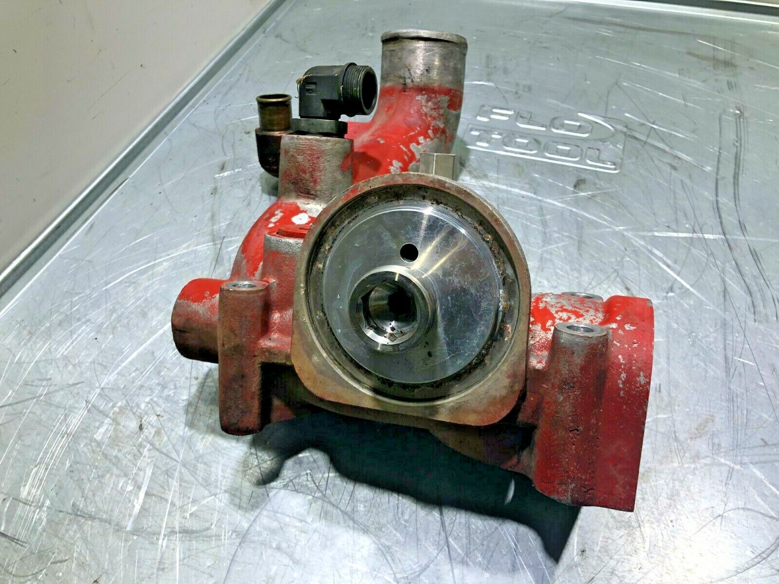 Cummins ISX15 DOHC Diesel Engine Water Filter Base 3681533 OEM - Image 3